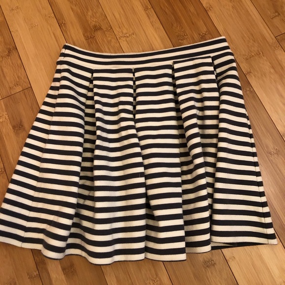 🔥 [2/$15] Striped skater skirt - Picture 2 of 4